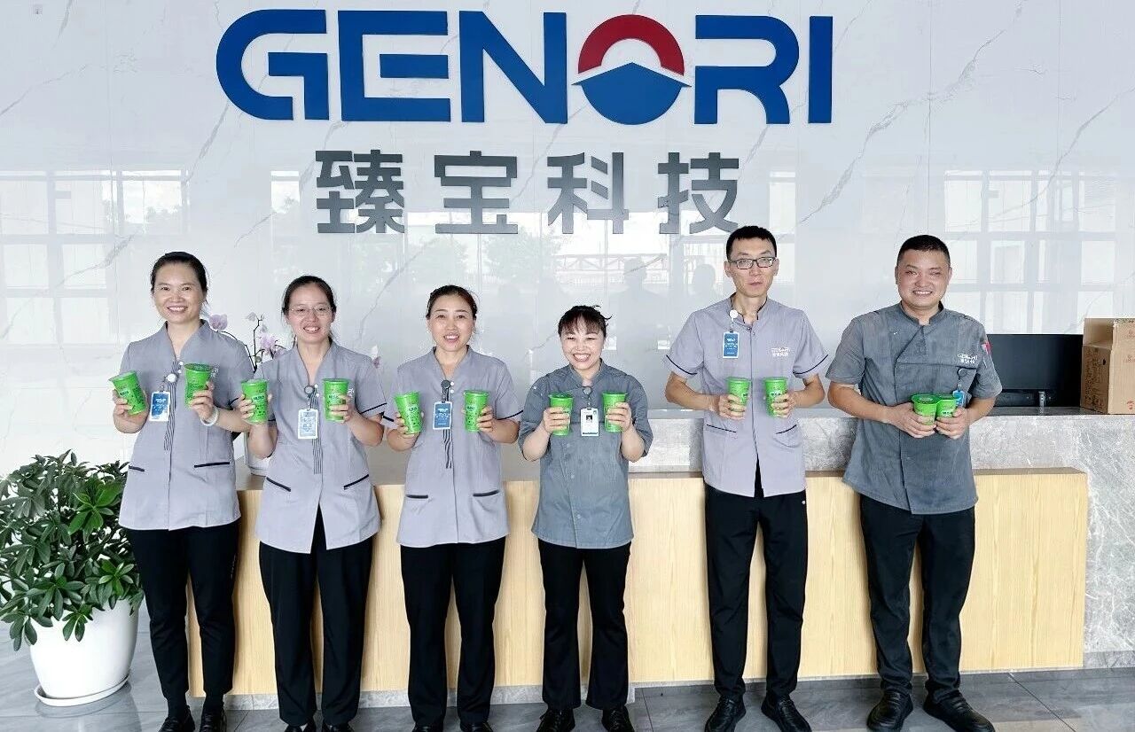 夏送清凉 情系一线 | 臻宝科技开展高温慰问活动(图1)